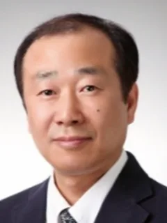 李 明勳 氏